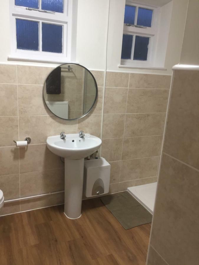 Good Intent Rooms Waltham Abbey Zewnętrze zdjęcie